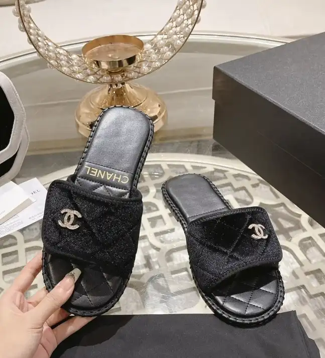 hype Chanel Slippers