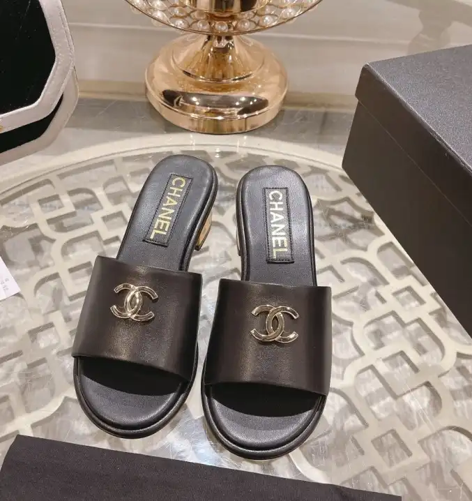 hype Chanel Slippers