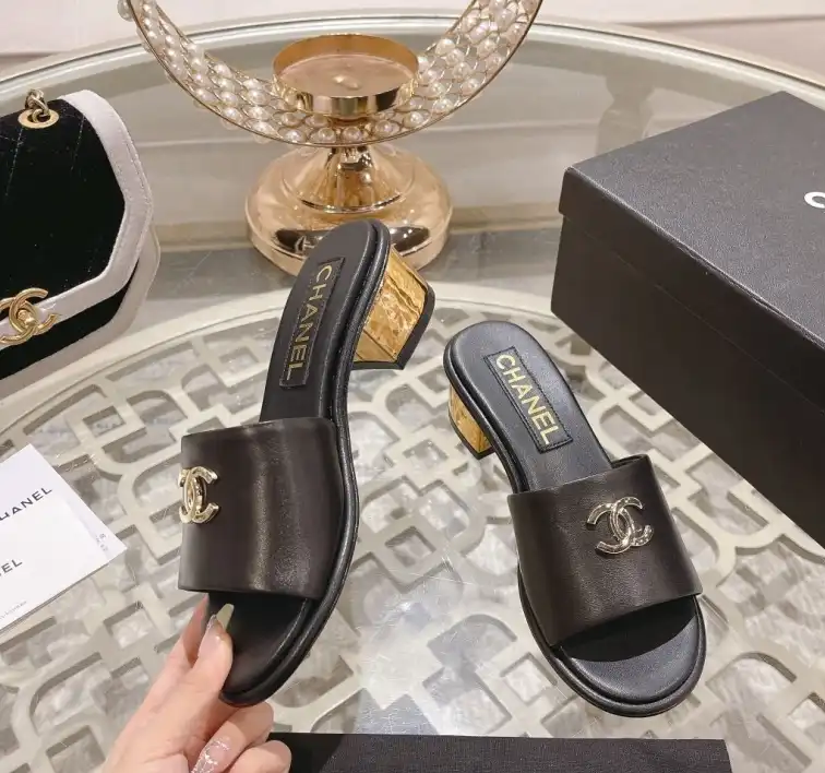 hype Chanel Slippers