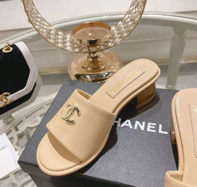 hype Chanel Slippers