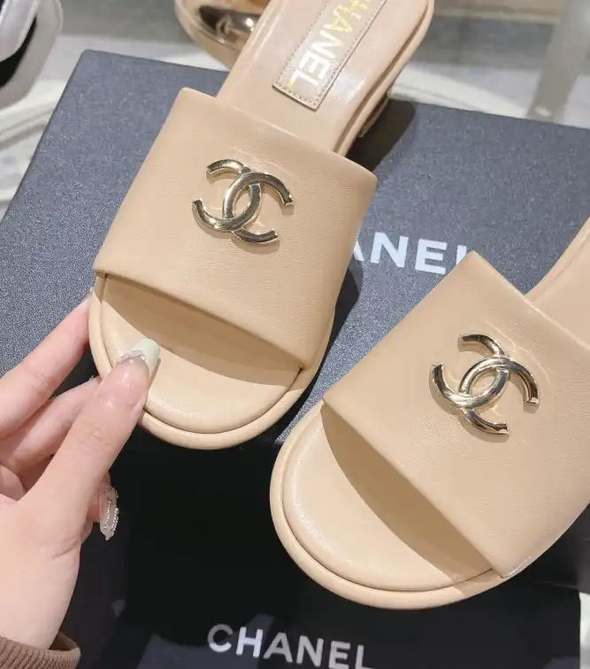 hype Chanel Slippers