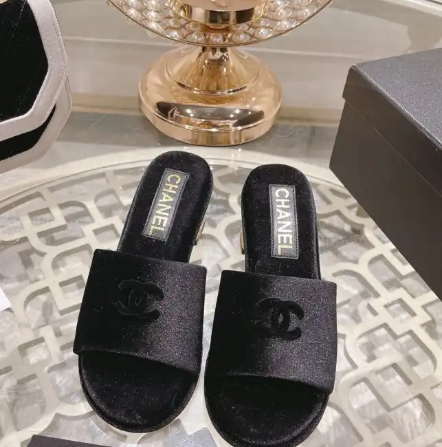 hype Chanel Slippers