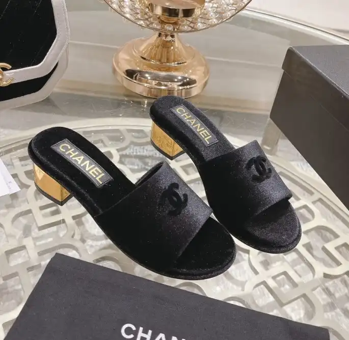 hype Chanel Slippers