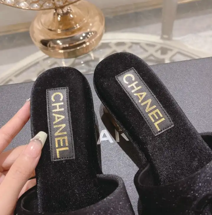 hype Chanel Slippers