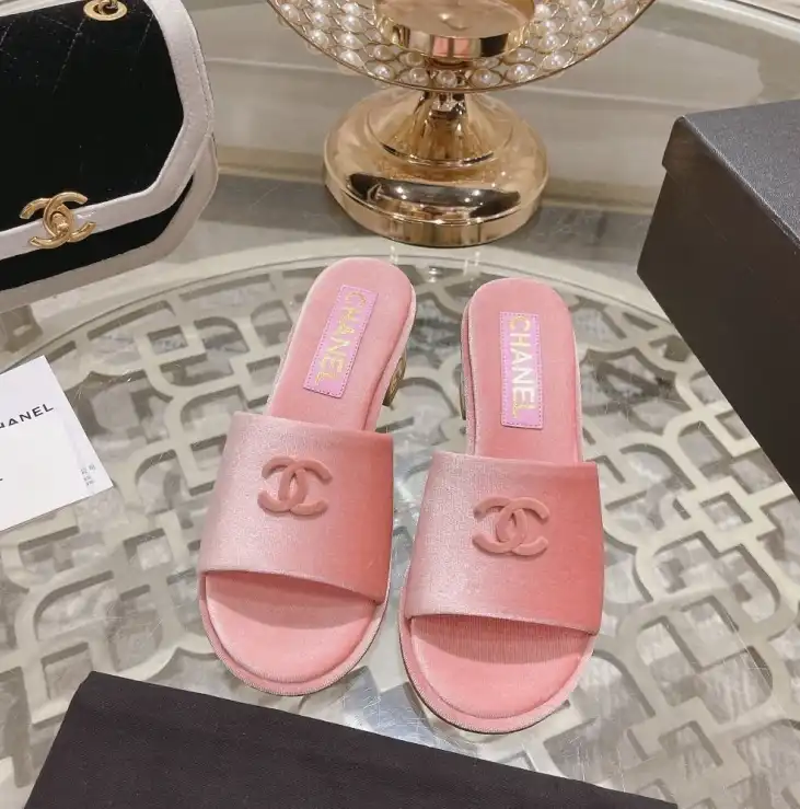 hype Chanel Slippers