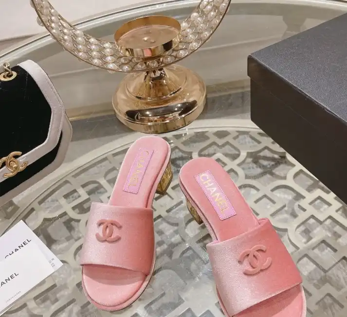 hype Chanel Slippers