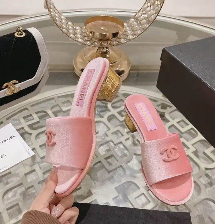 hype Chanel Slippers