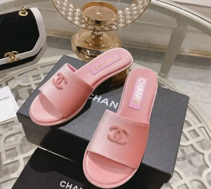 hype Chanel Slippers