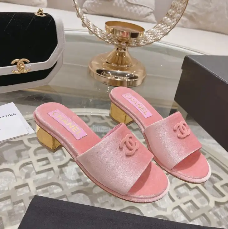 hype Chanel Slippers