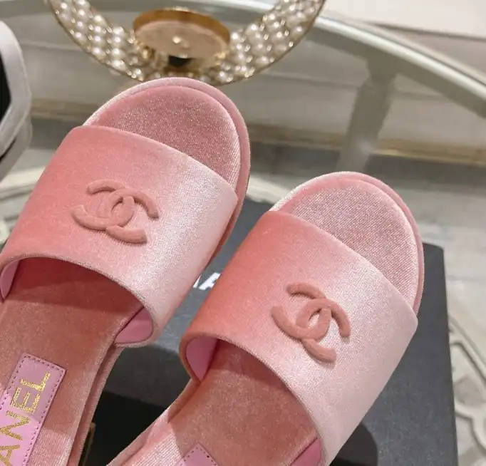 hype Chanel Slippers