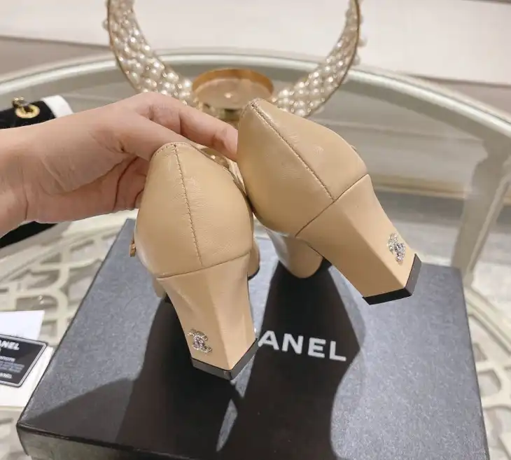 hype Chanel High Heels