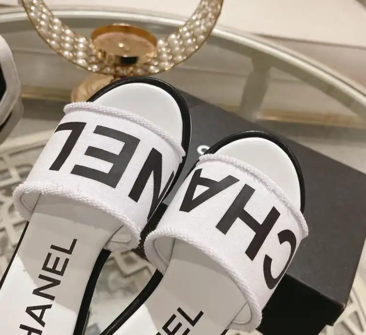 hype Chanel Slippers