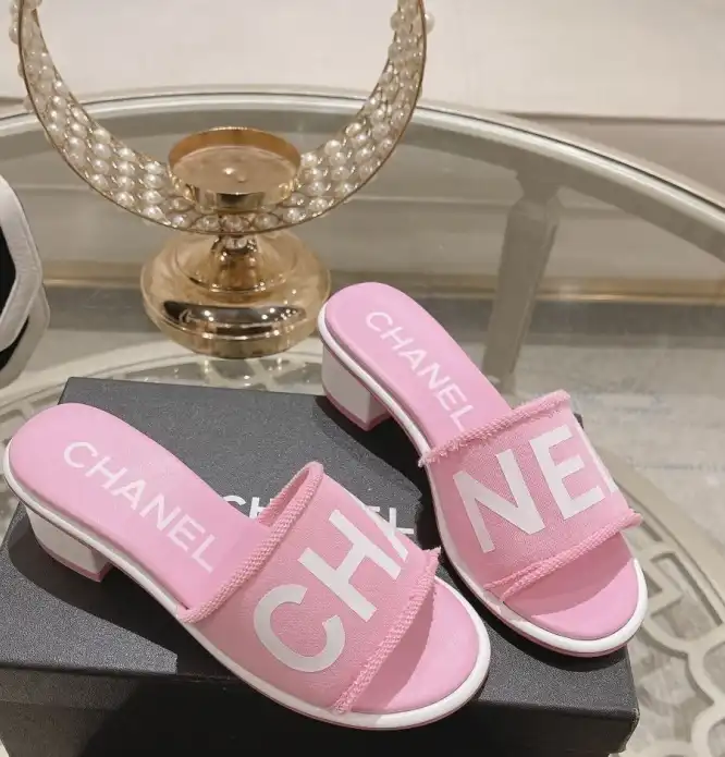 hype Chanel Slippers