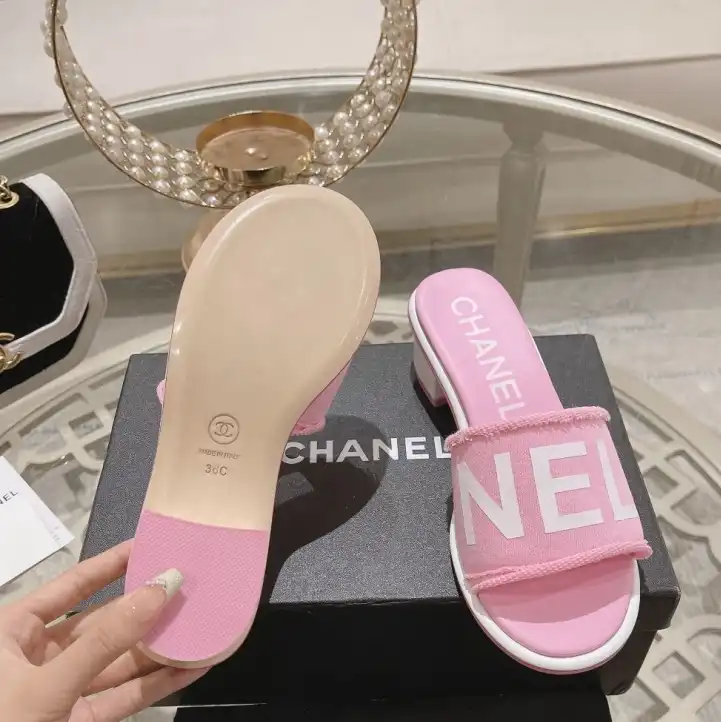 hype Chanel Slippers