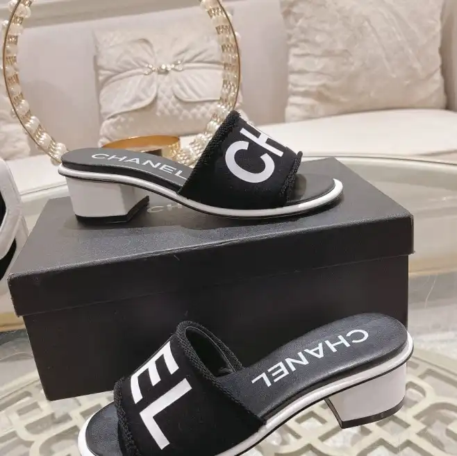 hype Chanel Slippers