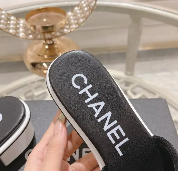 hype Chanel Slippers