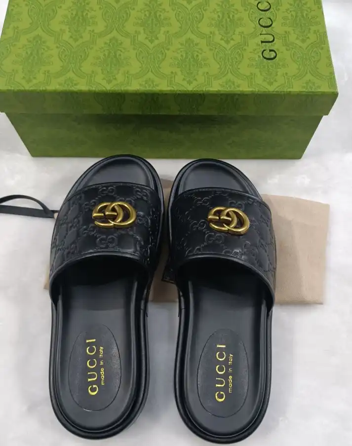 hype Gucci Slippers