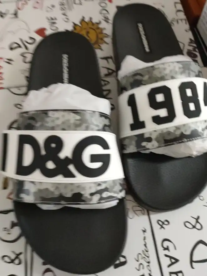 hype Dolce & Gabbana Slippers