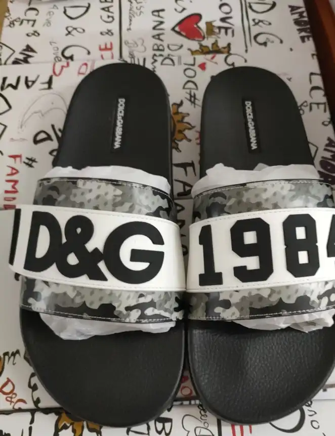 hype Dolce & Gabbana Slippers