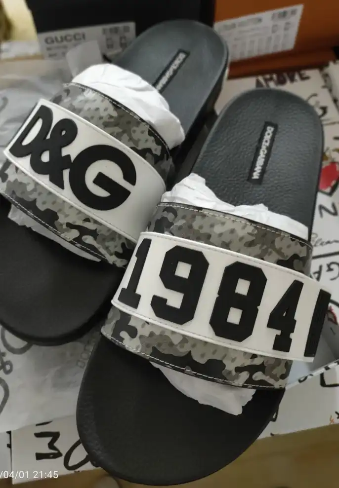 hype Dolce & Gabbana Slippers