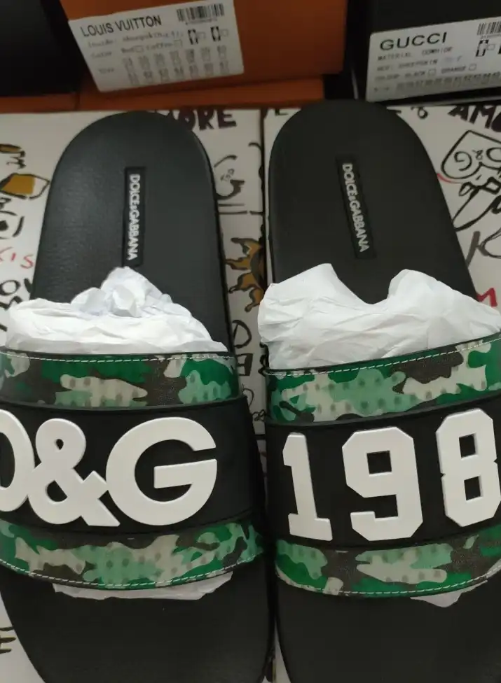 hype Dolce & Gabbana Slippers