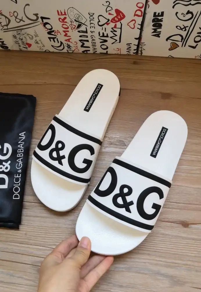 hype Dolce & Gabbana Slippers