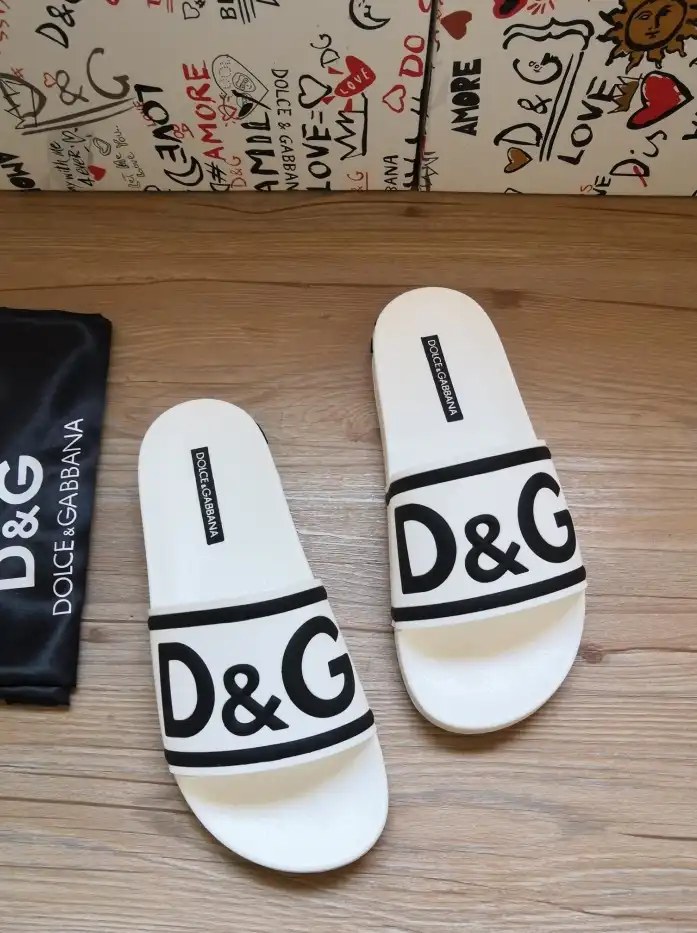 hype Dolce & Gabbana Slippers