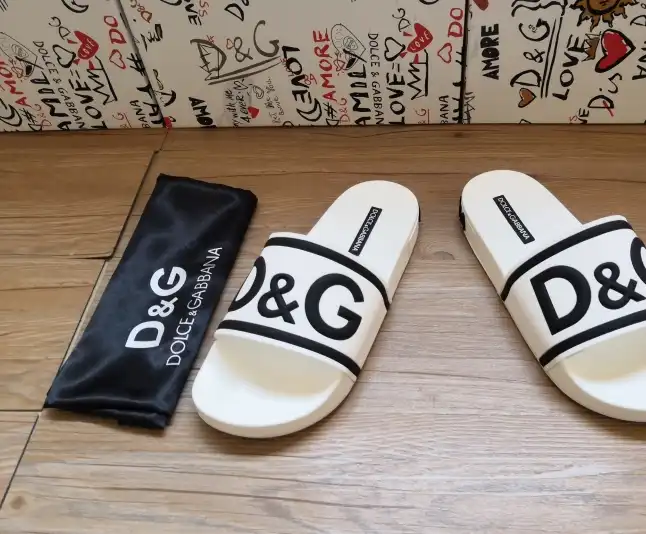 hype Dolce & Gabbana Slippers