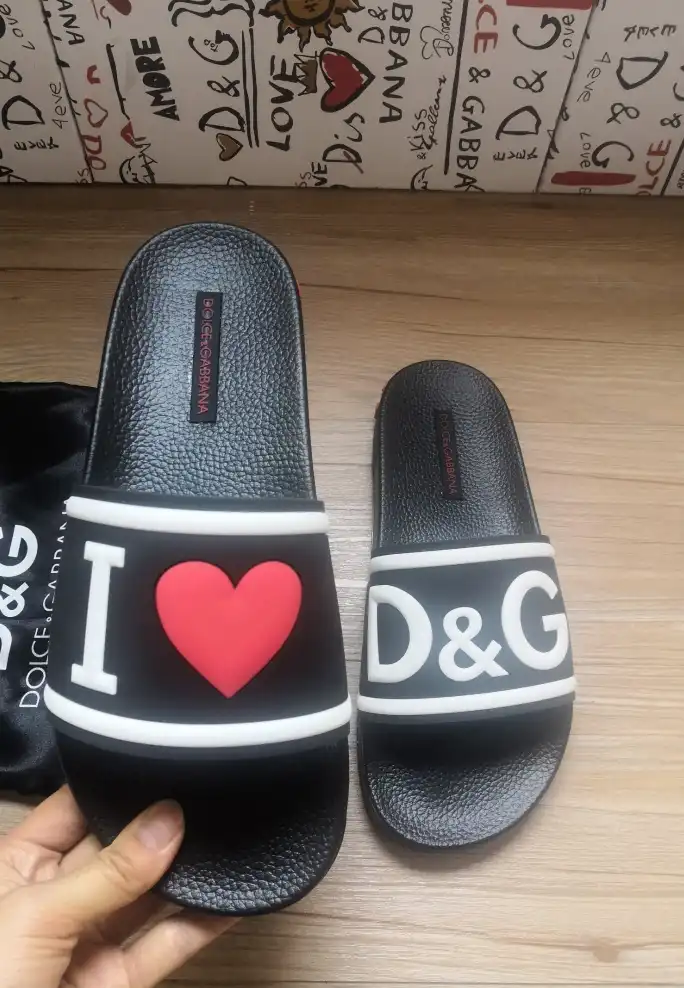 hype Dolce & Gabbana Slippers