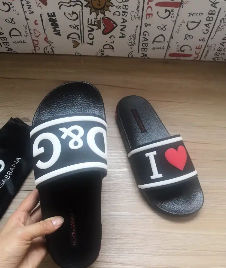 hype Dolce & Gabbana Slippers