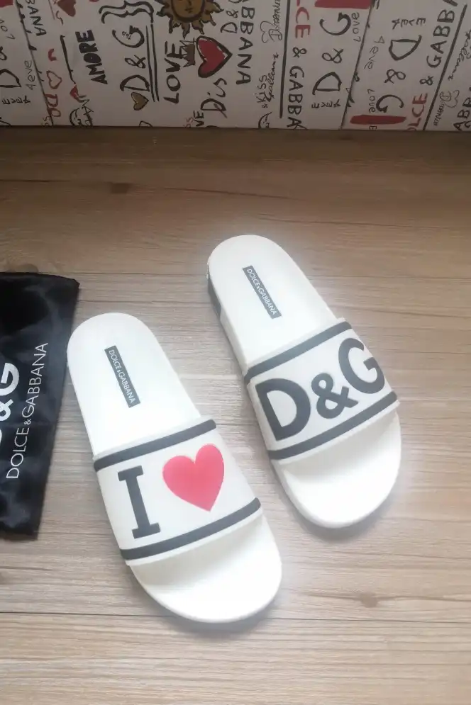 hype Dolce & Gabbana Slippers