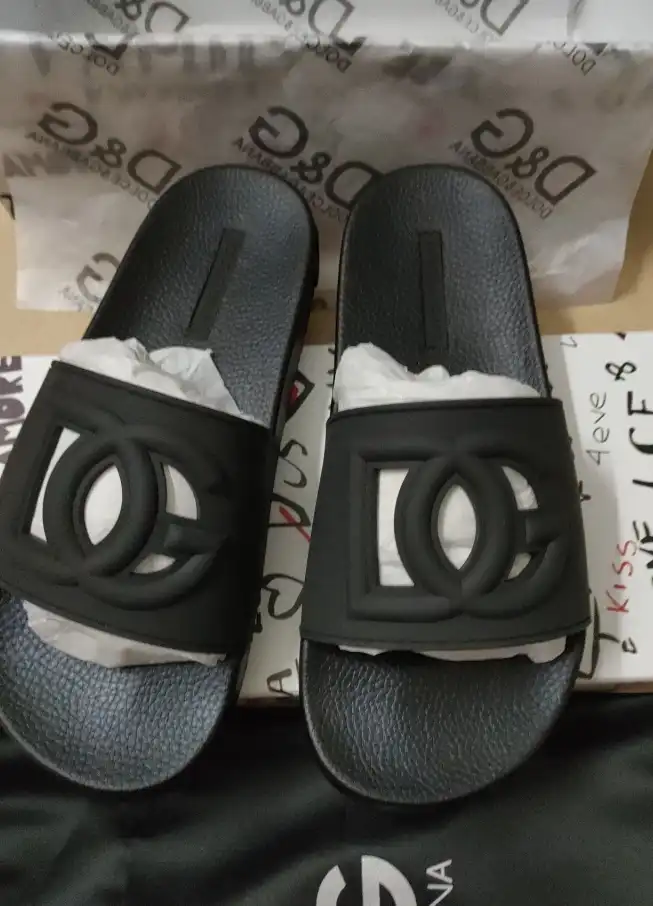 hype Dolce & Gabbana Slippers