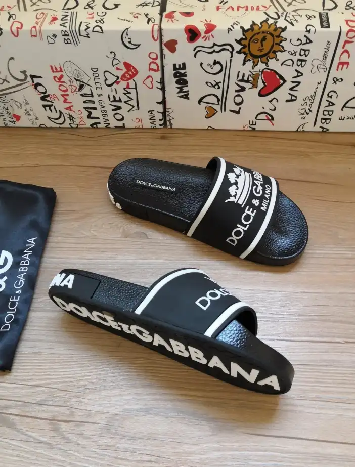 hype Dolce & Gabbana Slippers