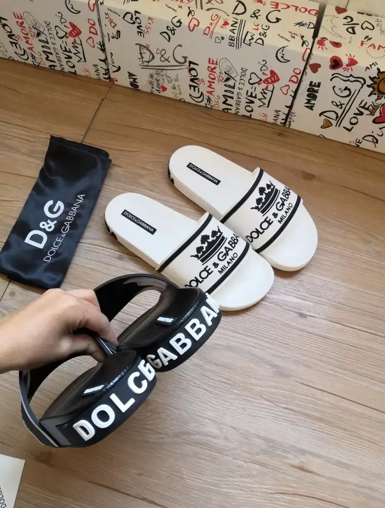 hype Dolce & Gabbana Slippers