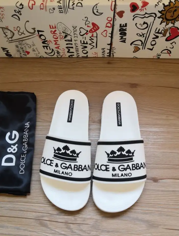 hype Dolce & Gabbana Slippers