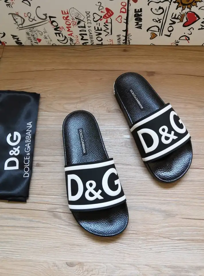 hype Dolce & Gabbana Slippers