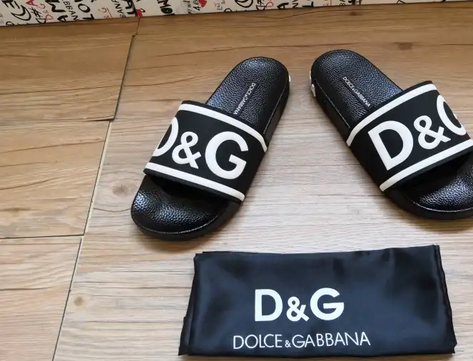 hype Dolce & Gabbana Slippers