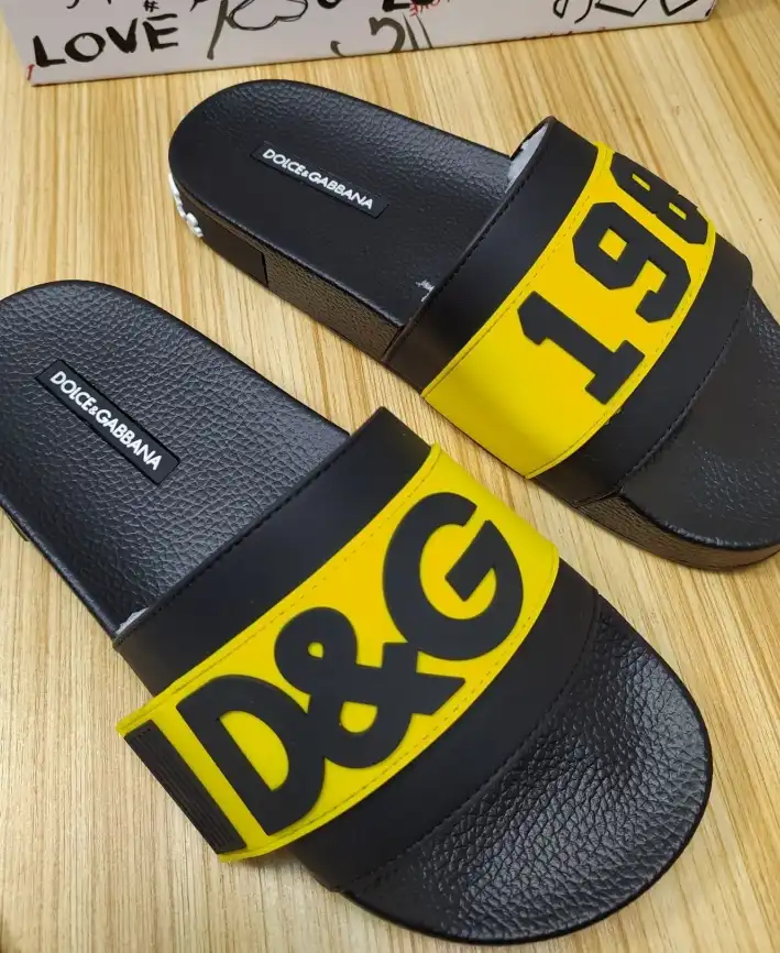 hype Dolce & Gabbana Slippers