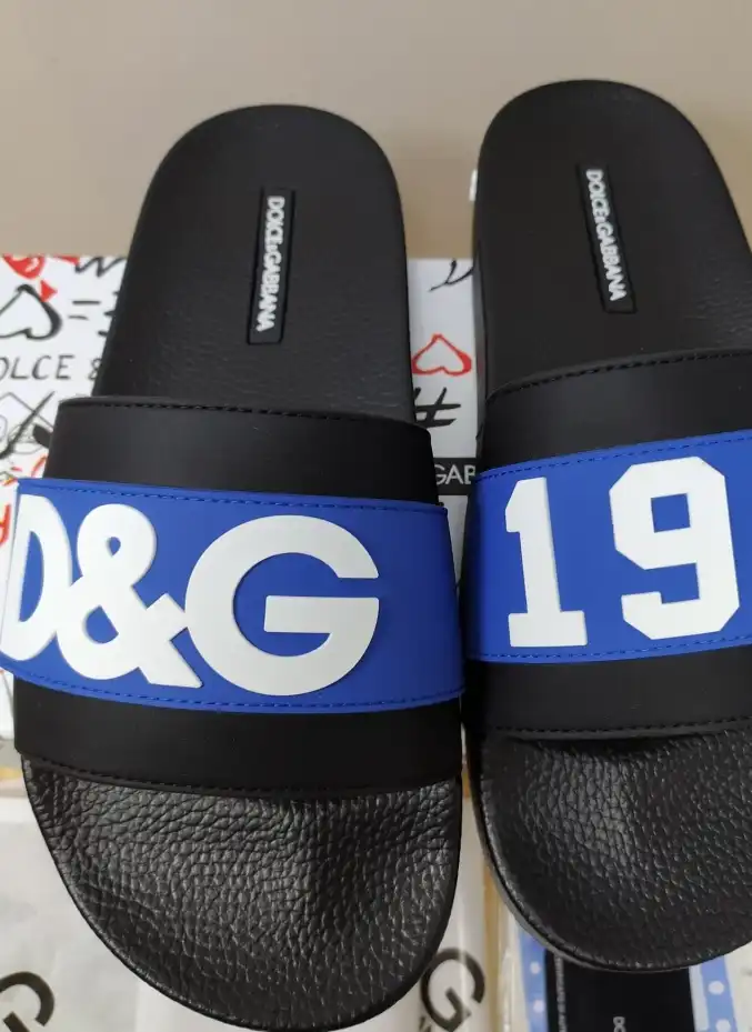 hype Dolce & Gabbana Slippers