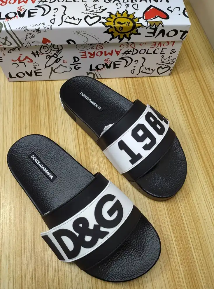 hype Dolce & Gabbana Slippers