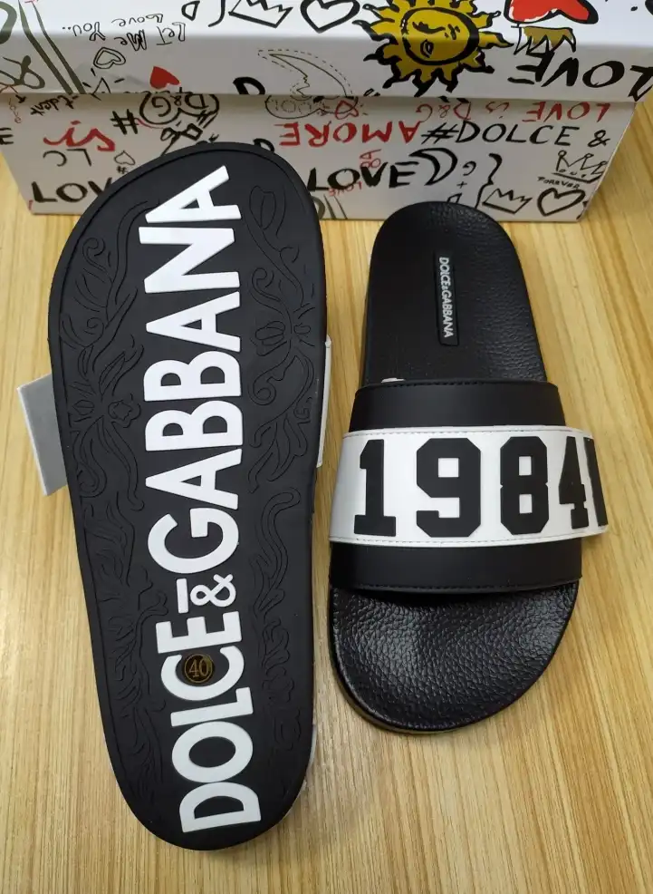 hype Dolce & Gabbana Slippers