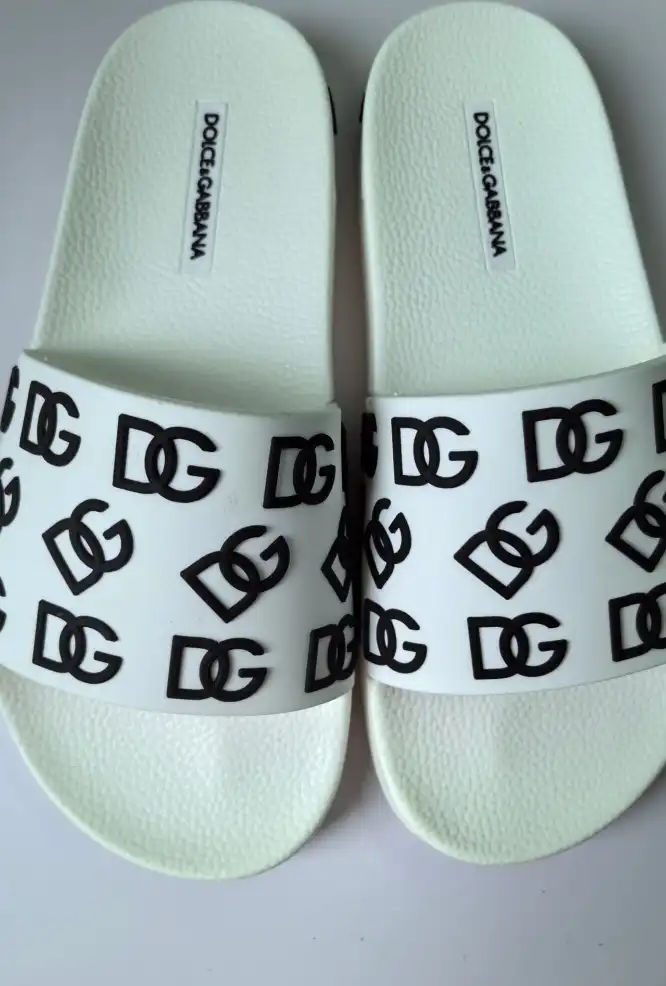 hype Dolce & Gabbana Slippers