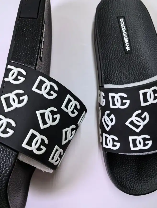 hype Dolce & Gabbana Slippers