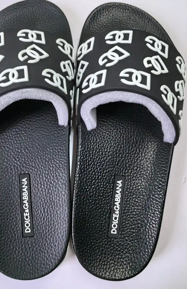 hype Dolce & Gabbana Slippers