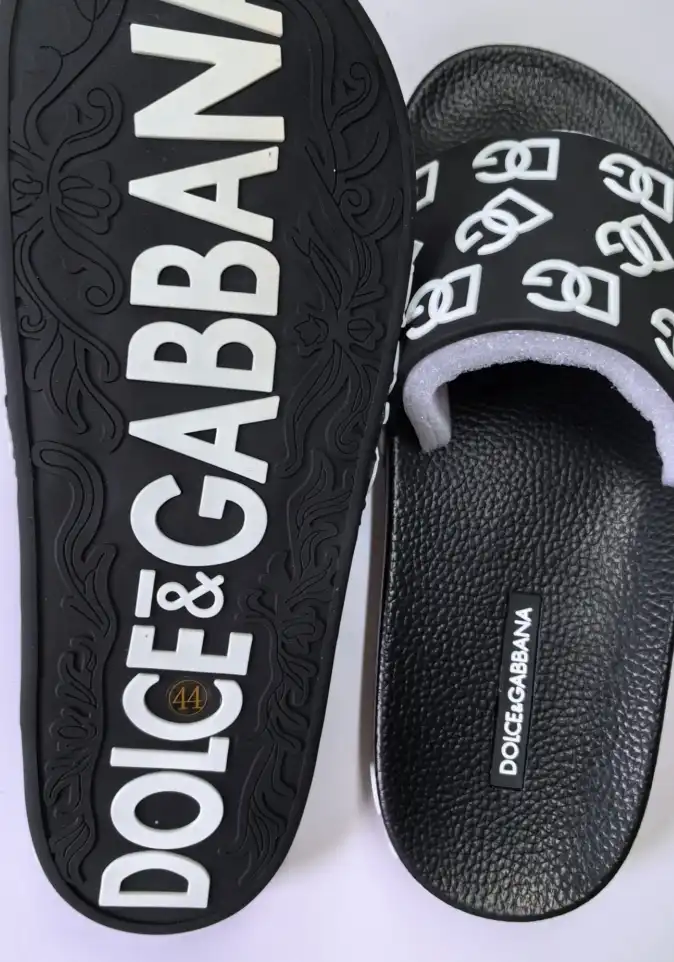 hype Dolce & Gabbana Slippers