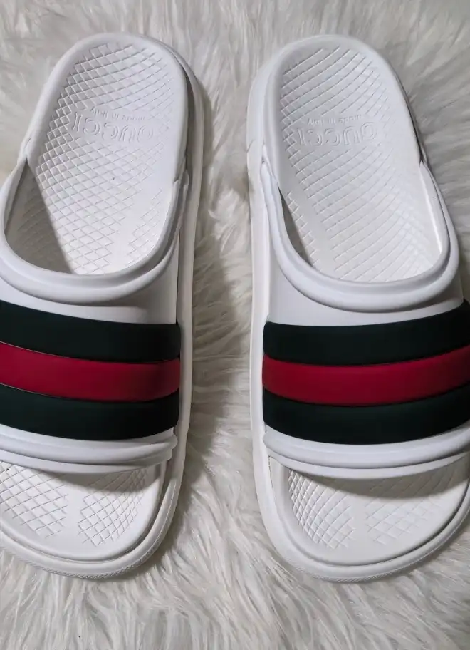 hype Gucci Slippers