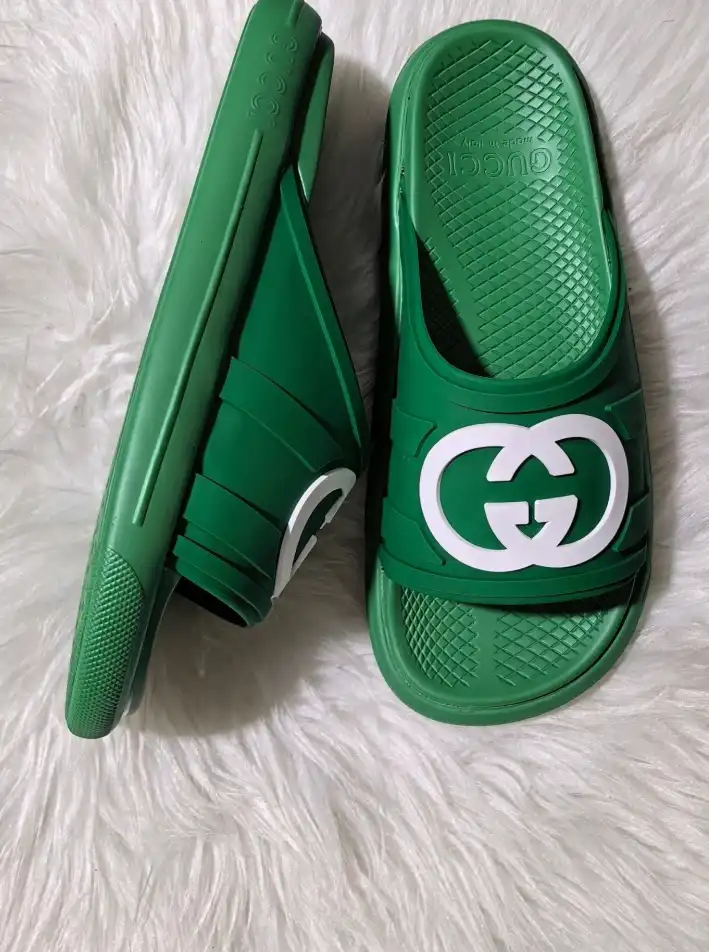 hype Gucci Slippers