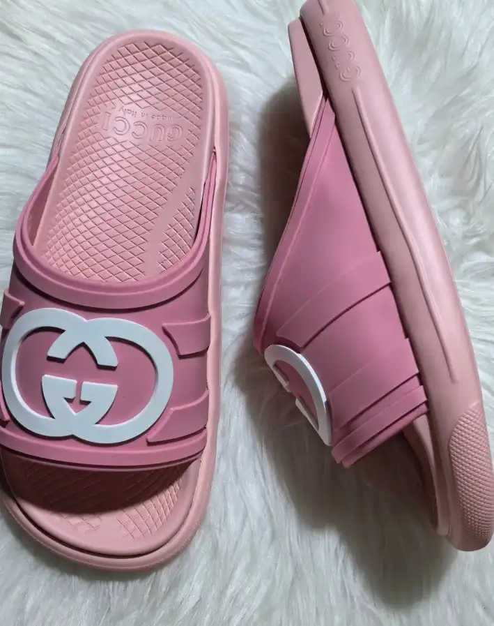 hype Gucci Slippers