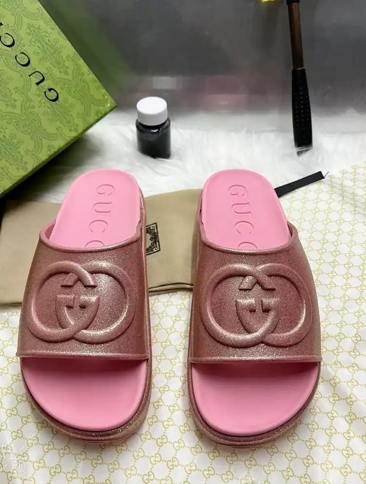 hype Gucci Slippers