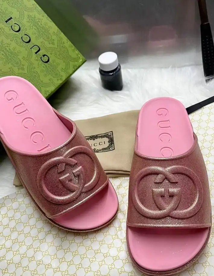 hype Gucci Slippers